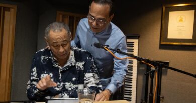 Gilberto Santa Rosa celebra el legado del maestro José Madera en un nuevo álbum Gilberto Santa Rosa celebra el legado del maestro José Madera en un nuevo álbum
